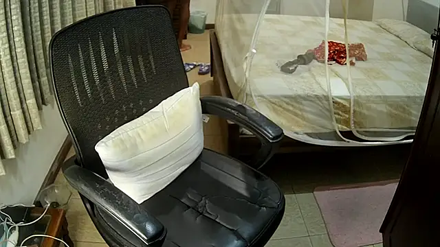 Snapshot of sissypamsissy chatting on 06-24-26, 03:55 sissypamsissy online show from 06-24-26, 03:55