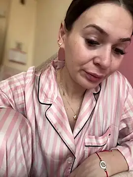 Snapshot of iSelena chatting on 03-02-26, 08:54 iSelena online show from 03-02-26, 08:54