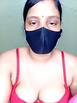 Snapshot of Rose-luckey chatting on 10-23-25, 05:33 Rose-luckey online show from 10-23-25, 05:33