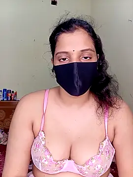 Snapshot of Rose-luckey chatting on 11-14-25, 05:55 Rose-luckey online show from 11-14-25, 05:55