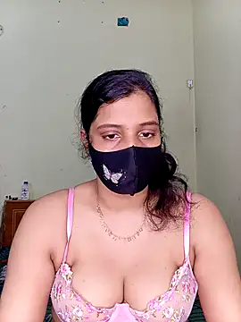 Snapshot of Rose-luckey chatting on 11-22-25, 01:43 Rose-luckey online show from 11-22-25, 01:43