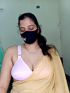 Snapshot of Rose-luckey chatting on 11-27-25, 04:58 Rose-luckey online show from 11-27-25, 04:58