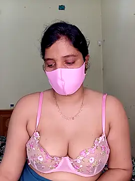 Rose-luckey online show from 02-01-26, 12:59