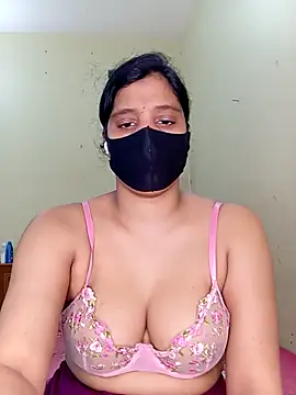 Rose-luckey online show from 03-10-26, 01:16