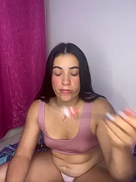 Snapshot of alice_shyness chatting on 09-27-25, 11:21 alice shyness online show from 09-27-25, 11:21