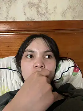 Snapshot of Obkhen chatting on 05-08-26, 03:50 Obkhen online show from 05-08-26, 03:50