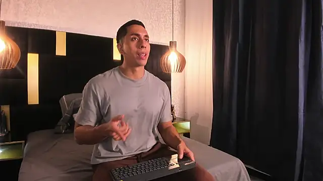 Snapshot of Lucio__Fox chatting on 04-29-26, 11:36 Lucio Fox online show from 04-29-26, 11:36
