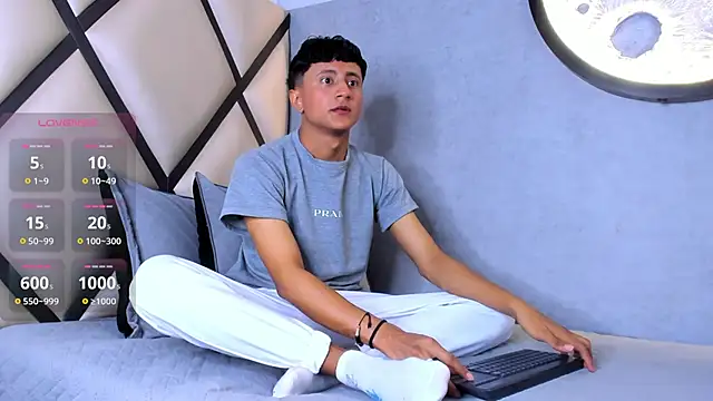  Leohot  online show from 09-25-25, 03:32