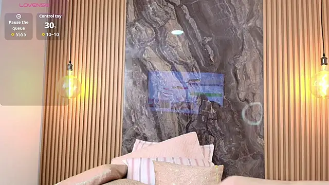 Alana-Jones online show from 10-31-25, 01:45