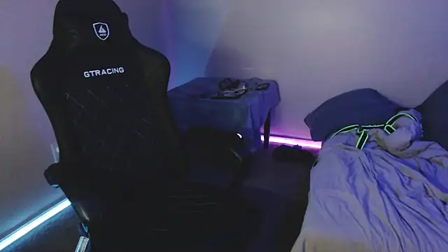 TypicalDepot5 online show from 11-16-25, 03:39