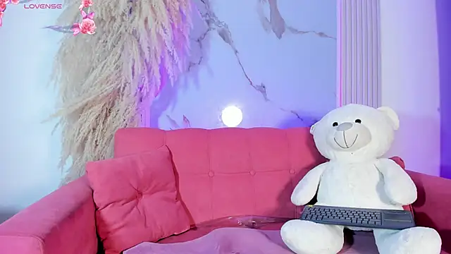 ivonyMiller online show from 11-05-25, 08:53