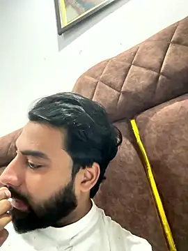 Snapshot of hottestboy03 chatting on 01-14-26, 06:19 hottestboy03 online show from 01-14-26, 06:19