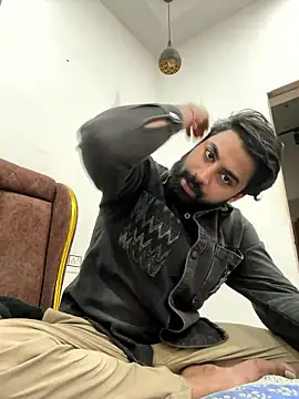 Snapshot of hottestboy03 chatting on 01-17-26, 07:13 hottestboy03 online show from 01-17-26, 07:13