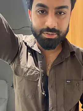 Snapshot of hottestboy03 chatting on 02-17-26, 02:13 hottestboy03 online show from 02-17-26, 02:13