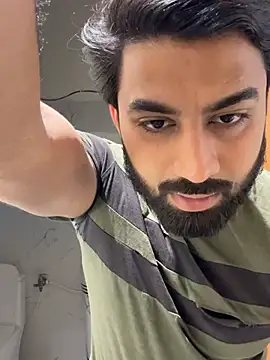 Snapshot of hottestboy03 chatting on 02-21-26, 09:54 hottestboy03 online show from 02-21-26, 09:54