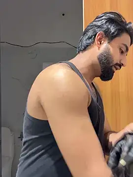 Snapshot of hottestboy03 chatting on 02-23-26, 02:47 hottestboy03 online show from 02-23-26, 02:47