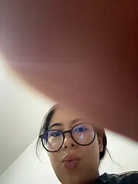 Snapshot of Caitlin_Cat chatting on 10-06-25, 12:30 Caitlin Cat online show from 10-06-25, 12:30