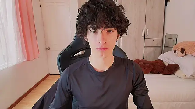 Snapshot of Nude_Boy18 chatting on 05-17-26, 08:05 Nude Boy18 online show from 05-17-26, 08:05