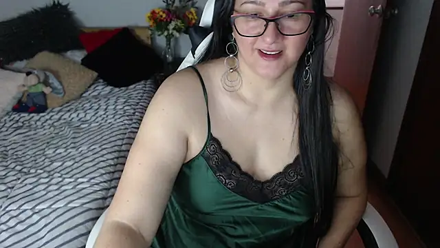 Aisha manzur online show from 03-05-26, 09:11