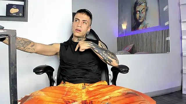 Snapshot of L_instinct chatting on 09-12-25, 08:09 L instinct online show from 09-12-25, 08:09