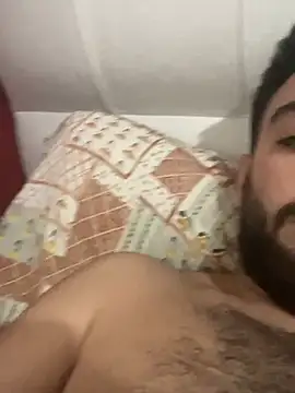 Snapshot of Bekoinn8 chatting on 03-05-26, 05:47 Bekoinn8 online show from 03-05-26, 05:47