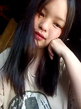 XoiXoi232 online show from 04-08-26, 02:33