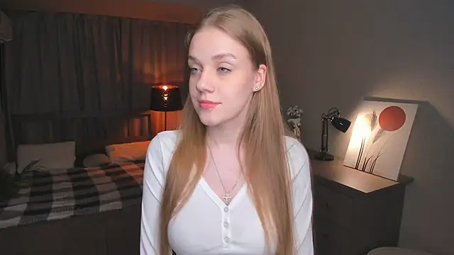 OdellaFrake online show from 09-25-25, 07:50