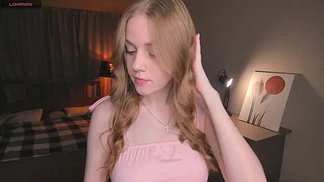 OdellaFrake online show from 10-12-25, 07:13