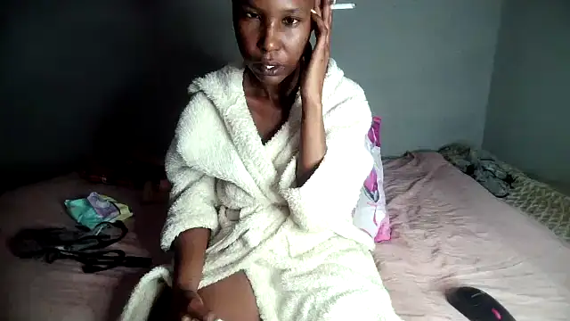 blueyXxX online show from 04-21-26, 03:24