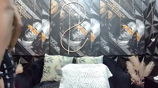 Lilmisbaddyxxx online show from 09-25-25, 07:39