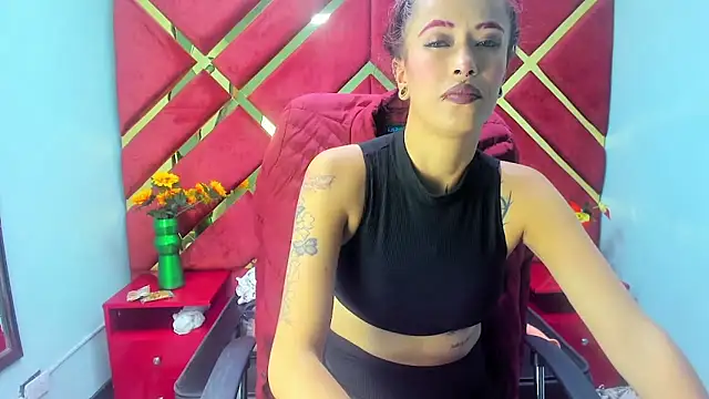 Kataleya Luck online show from 11-18-25, 03:45