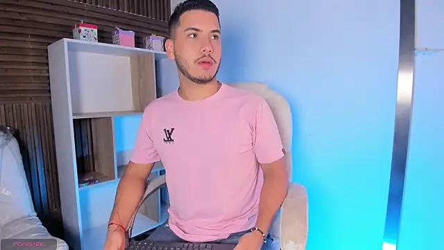 Axel grey  online show from 09-24-25, 12:19