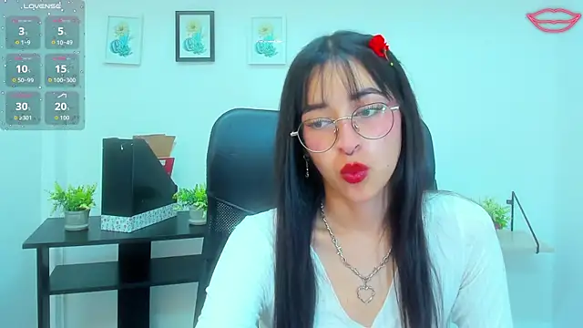 Snapshot of _Amatista_Fire chatting on 10-01-25, 02:01 Amatista Fire online show from 10-01-25, 02:01
