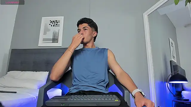 Tylerffoxx online show from 09-19-25, 09:04