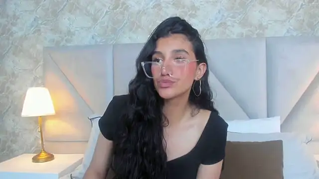 ValentiinaCruz online show from 10-20-25, 10:21