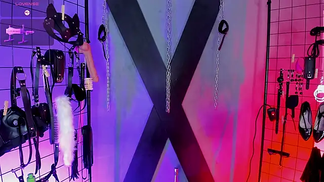 VictoryaLiah BDSM online show from 11-11-25, 10:37