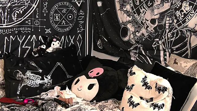 Paige Turner online show from 03-21-26, 08:34