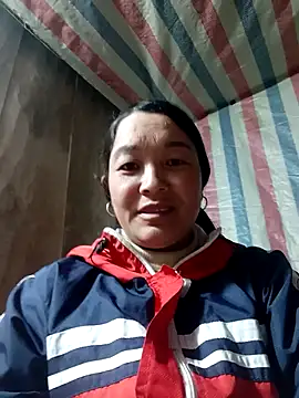 Snapshot of Bliss_rose chatting on 01-10-26, 01:13 Bliss rose online show from 01-10-26, 01:13