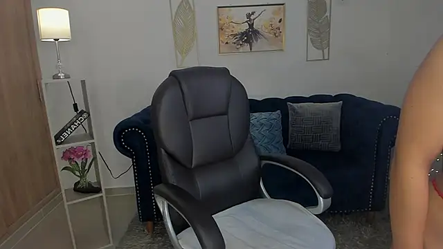 Saskia litt online show from 10-20-25, 04:35