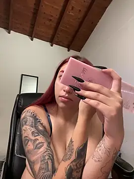 Paulina-Wells online show from 12-14-25, 05:40