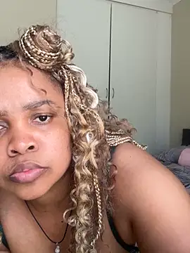 XXXquisiteVixen online show from 11-12-25, 08:59