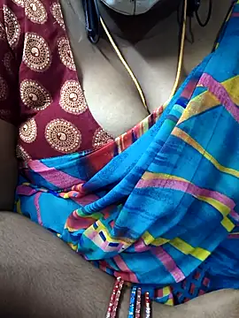 Snapshot of TAMIL_ELAKKIYA chatting on 09-23-25, 05:05 TAMIL ELAKKIYA online show from 09-23-25, 05:05