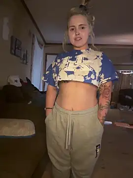 Snapshot of JuicyExxxperience chatting on 02-09-26, 02:21 JuicyExxxperience online show from 02-09-26, 02:21