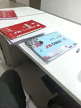 hotboy43339 online show from 09-10-25, 09:48