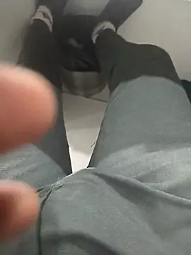 hotboy43339 online show from 09-12-25, 05:35