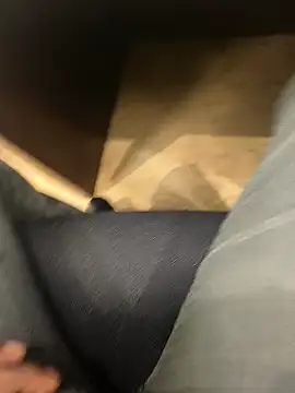 hotboy43339 online show from 10-23-25, 06:34