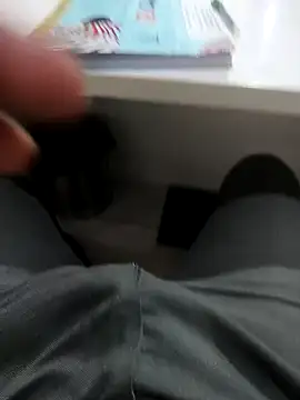 hotboy43339 online show from 02-19-26, 08:49