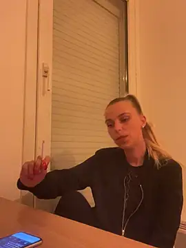 Snapshot of BrumeLove chatting on 05-10-26, 06:57 BrumeLove online show from 05-10-26, 06:57