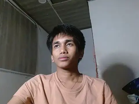 Snapshot of charlie0728 chatting on 11-19-25, 03:34 charlie0728 online show from 11-19-25, 03:34