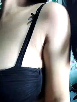 Snapshot of pihu099 chatting on 10-27-25, 03:05 pihu099 online show from 10-27-25, 03:05